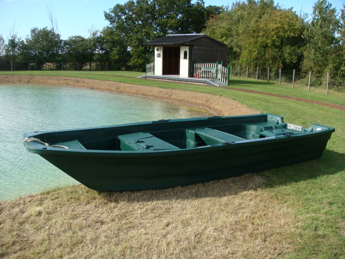 polyethylene-plastic-boats-heyland-marine